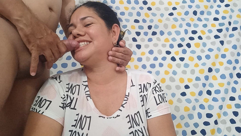 Valkyrie and Luigy Couple: Schlampiger blowjob, tiefe kehle