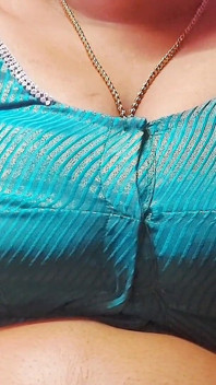 Zoya Bhabhi