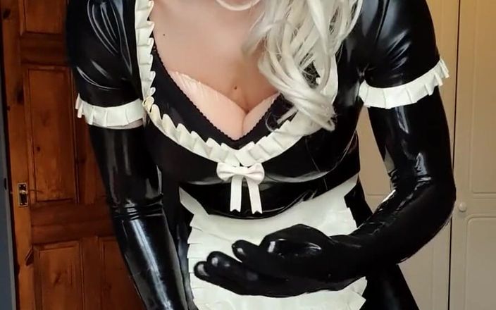 JessicaXD: Sentindo-se super na roupa de empregada de fetiche de látex