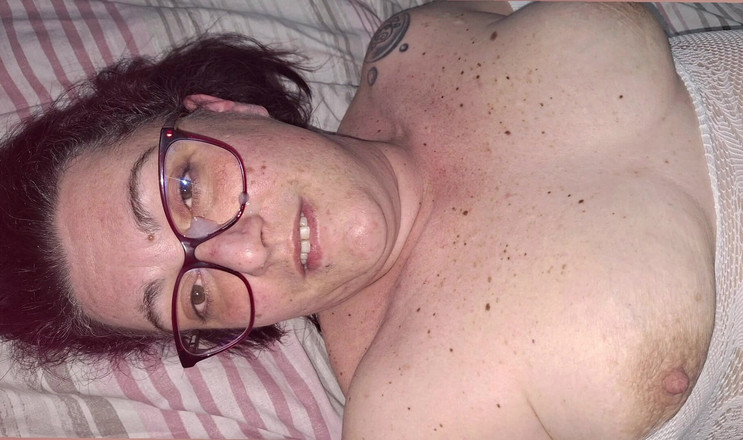 Chupita84: Chupita84 мастурбує себе і трахається раком