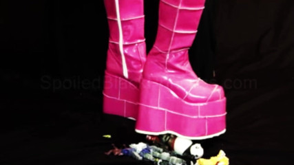 The Goddess Simone: Gothic boots menyembah