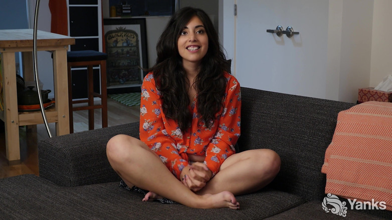 Yanks: Orgazmy drżące nogi Catalina Rene