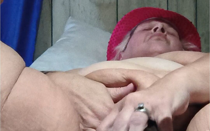 HerculesnVENUS: Ella no puede tener suficiente de esa bbc follándola duro