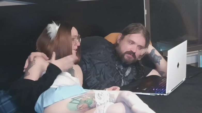 Haven Moss: Cosplay Esposa Pegou Marido Jogando Videogame