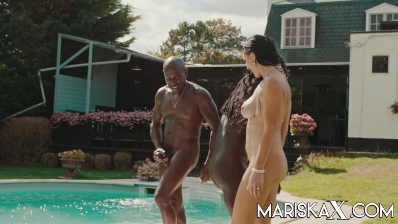 Mariska x: MARISKAXテキサスパティダブルぬいぐるみによって2つのBBCs