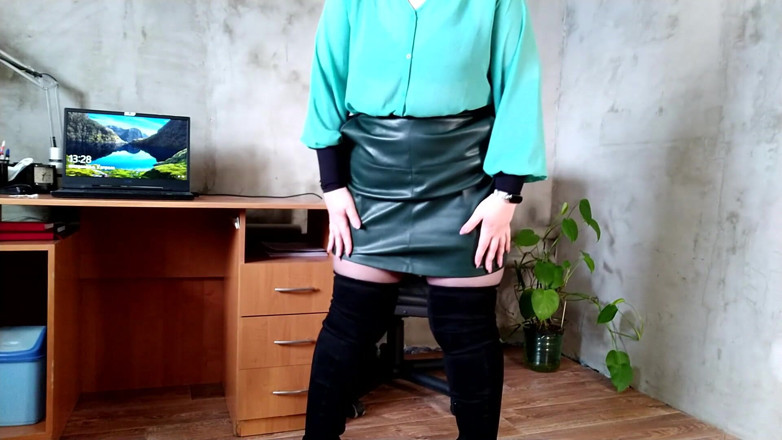 Elena: Thủ dâm của máy bay bà già ngực tự nhiên...
