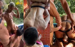 Divertimento a tre sul balcone
