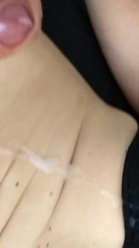 Mmm adoro ricevere sborra, quel calore che scorre sul mio corpo