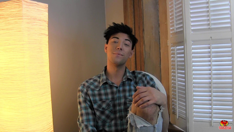 Phoenixxx: Seksi Jake daha yeni başlıyor