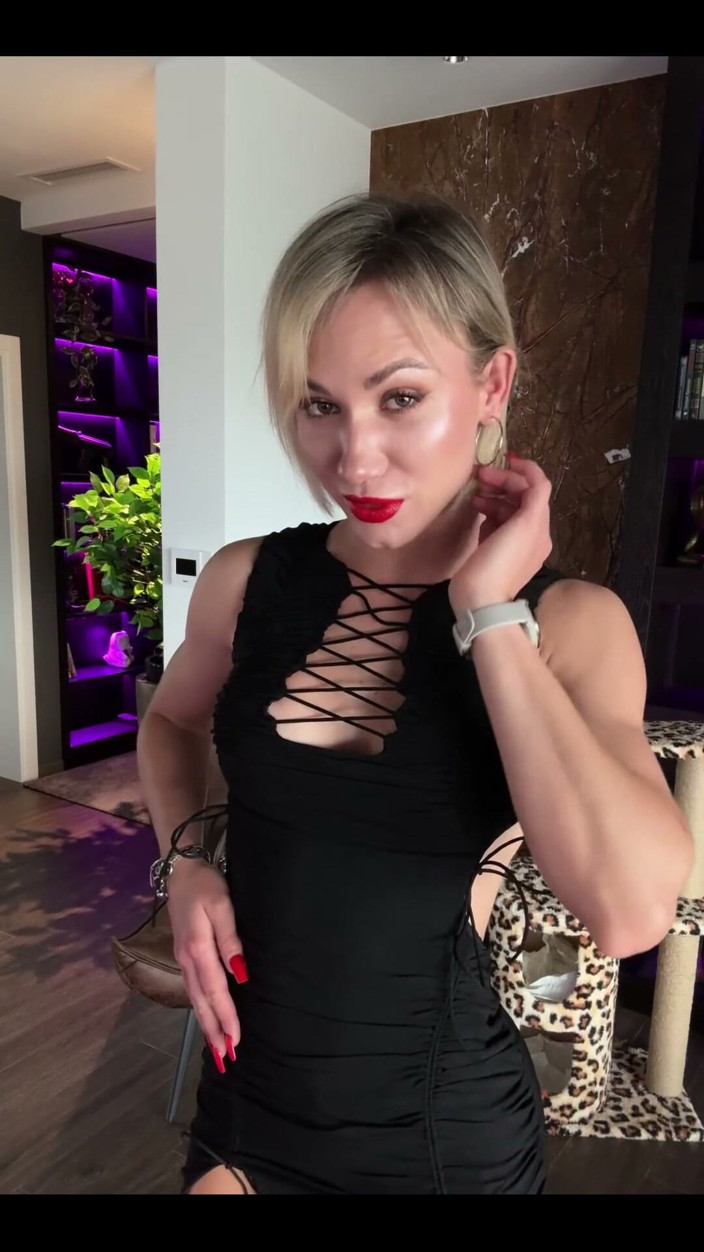 Angel The Dreamgirl: Is the Dress Too Short or Not?
