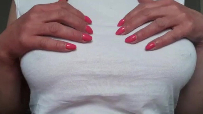 Aqua Pola: Pentilku orgasme dan pendingin sambil becek pakai kaosku