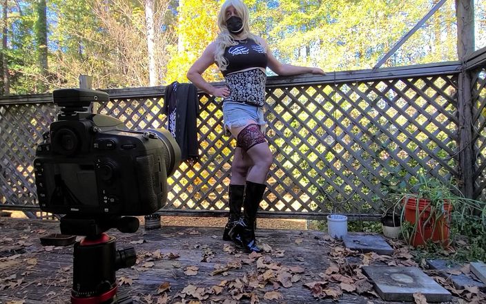 Jon Screcrow: Crossdresser Jon Scarecrow BTS fotografering
