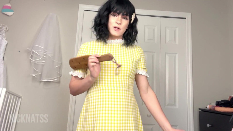 Natalie Napoli: 教会女孩控制老男人