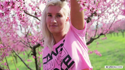 XCZECH: Sharon Cherry - pepek berdenyut - Premium