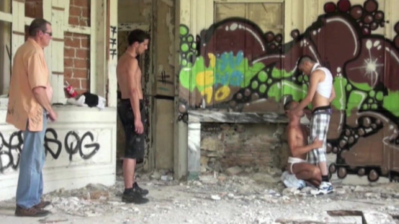 Gaybareback: Покорил 2 члена TOP XXL в эксгиби