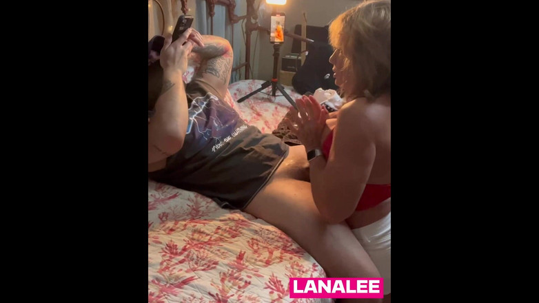 Lana Lee: Patriótica MILF Lana Agradece Um Veterano Com Foda Nos Peitos...