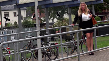 German Porn: Pick up German milfs - DVD