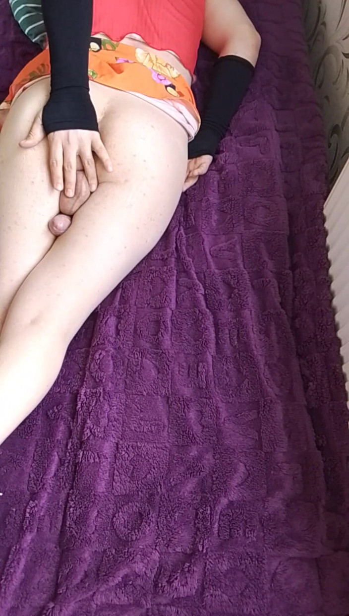 Kitty_Cross: Pantat gelembung banci blonde cantik , femboy, pantat lembut lembut, cantik...
