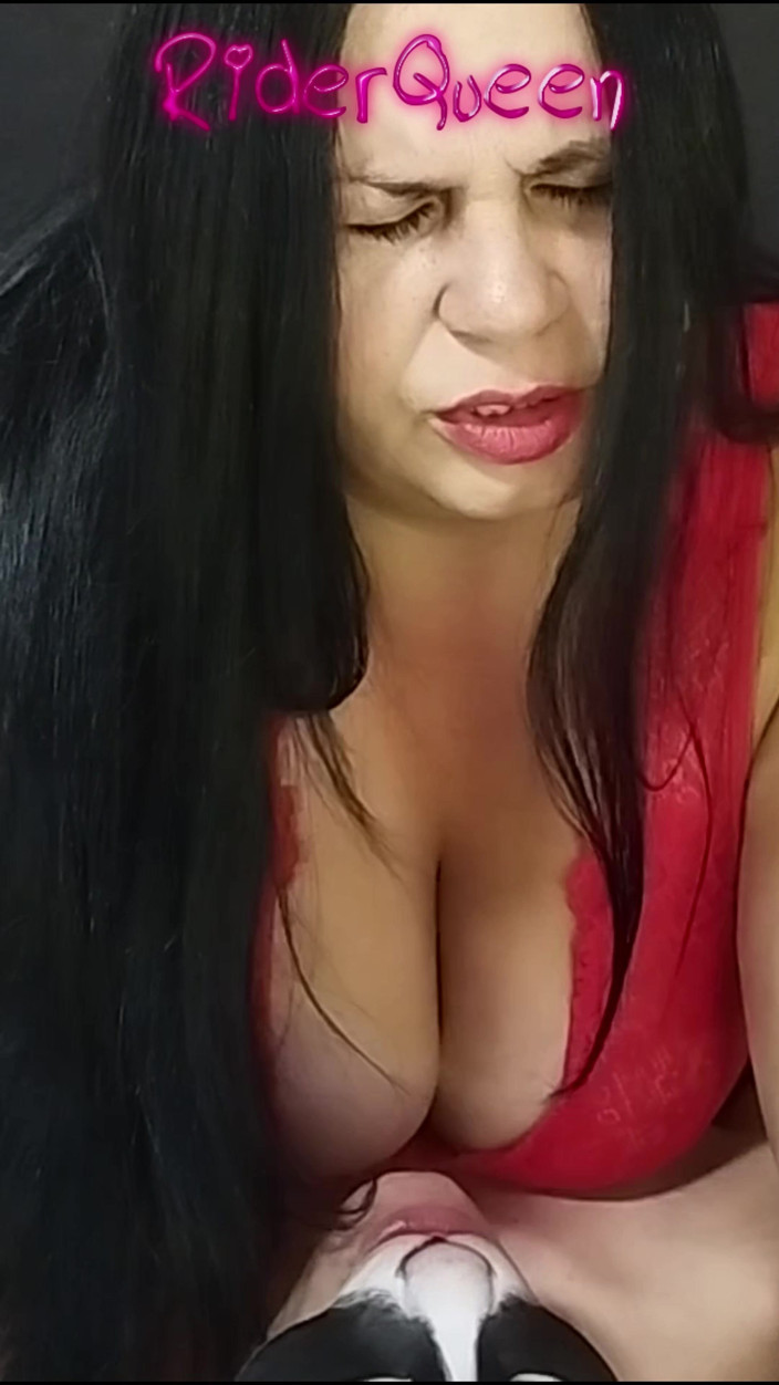 Only Riderqueen BBW Step Mom Latina Alone: Riderqueen scopata, video per fan e follower