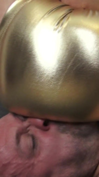 Spandex Facesitting