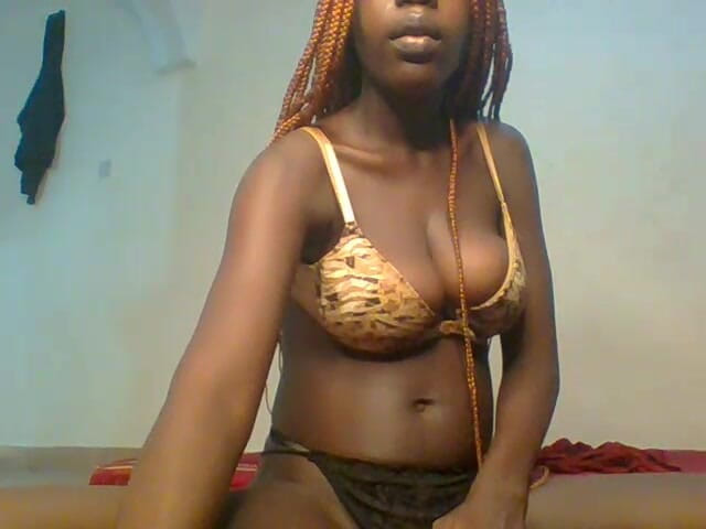 Ebonyschat: Lina - Sexy Slim Ebony: Pussy Play