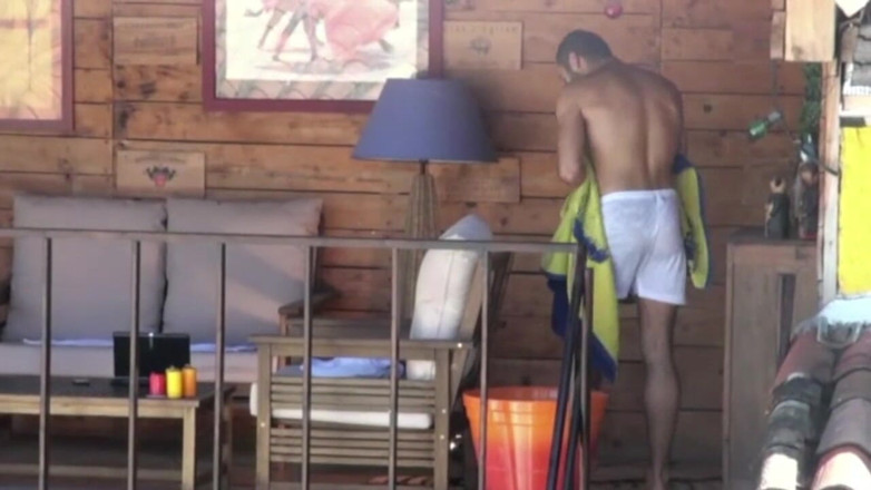 ARAB FUCKERS WITH HUGE COCKS: Exhib al semen de heterosexual árabe masturbándose