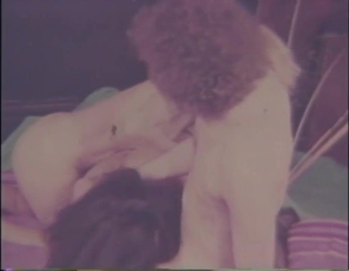 Vintage Usa: Crazy vintage threesome footage!