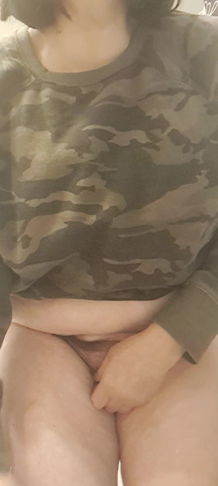 Mommy big hairy pussy: Wet Hairy Pussy Opening