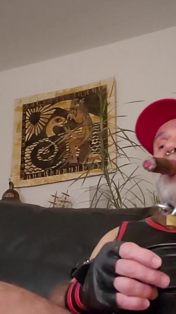 Cigardad on His Couch (Muscles Cigar FFPig) Cigardad on His Couch (Muscles Cigar FFPig)