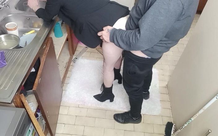 Bigjoefuckalott: Boss Lady Checking in on Me