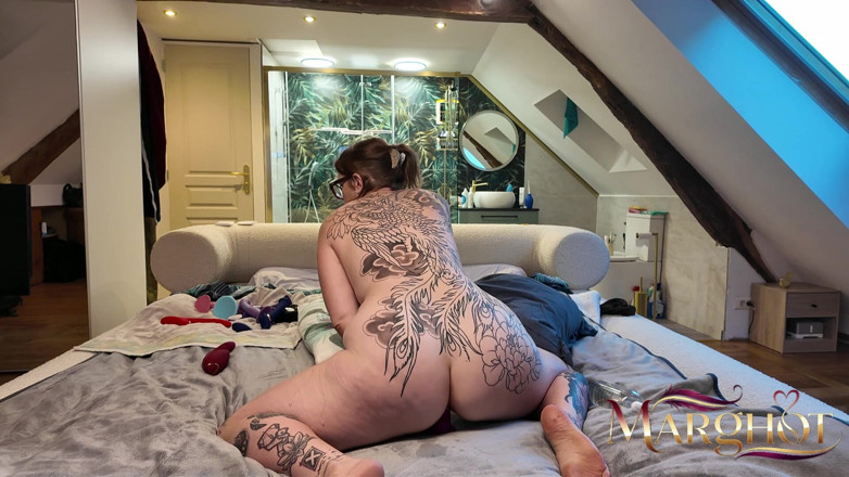 Sexymarghot: 30 นาทีเดี่ยว - ฉันสนุกกับคอลเลกชันดิลโด้ทั้งหมดของฉันและพุ่งออกมาอย่างบ้าคลั่ง