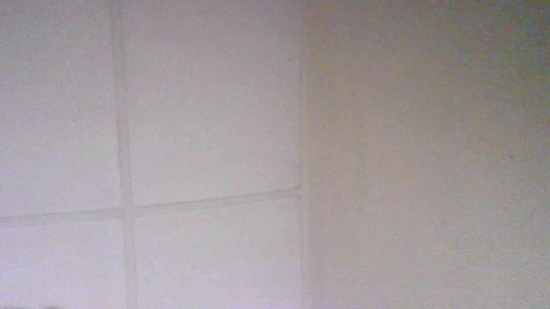 Oladi plenty tv: Ayo i cień pełne wideo w pokoju hotelowym