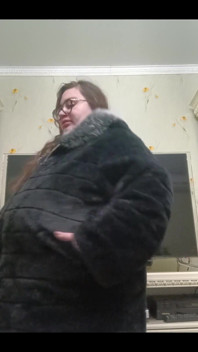 Im Nude Under Coat