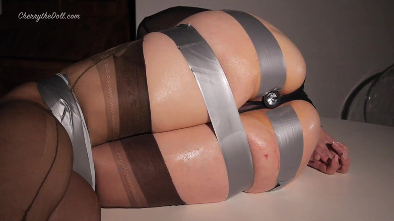 Cherry The Doll: テーブルボンデージ