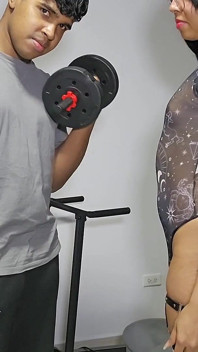 Meu Personal Trainer Fode Boca E Deixa Meu Rosto Grávida