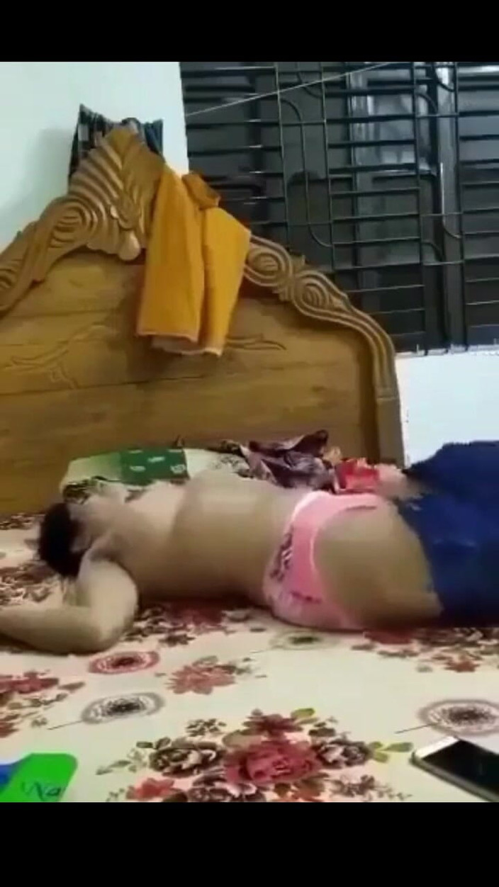 Mahatab Hossain Akash: Deshi Bangla Bhabhi