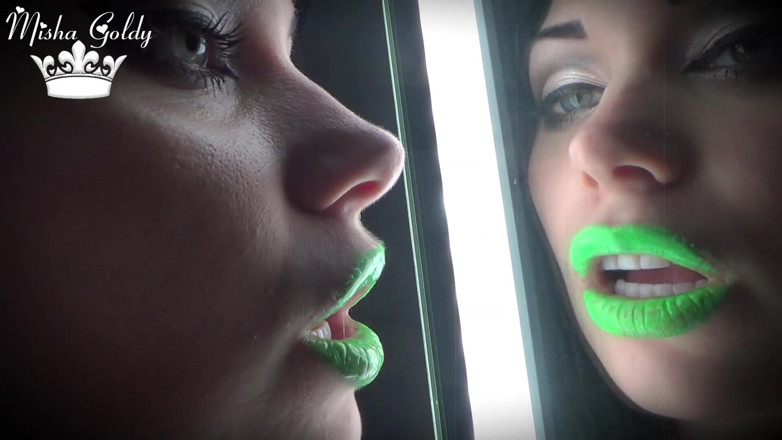 Goddess Misha Goldy: Mesmerized phosphoric glossy green lips