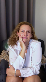 Niemiecka BBW dojrzała Kathy Deep z dużymi naturalnymi piersiami i ogromnym tyłkiem podnieść do castingu jebanie przez chłopca
