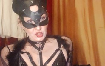 Latex Fetish Model Dominatrix