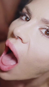 Ggg John Thompson - Gangbang in gola profonda sono cum mare
