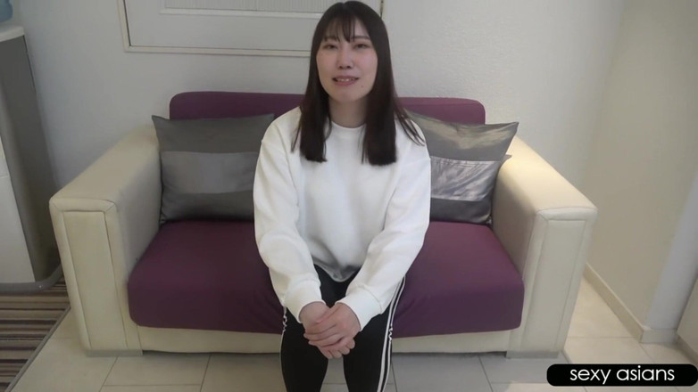 J-Girls Club: Висока світлошкіра офісна красуня нарешті розв'язує таємну пристрасть за її спокійною та елегантною посмішкою 1-й