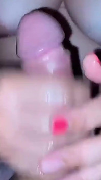 MILF montel bertetek besar memberikan saya handjob seksi sudut pandangan pertama - Soraya Culona Latina 1