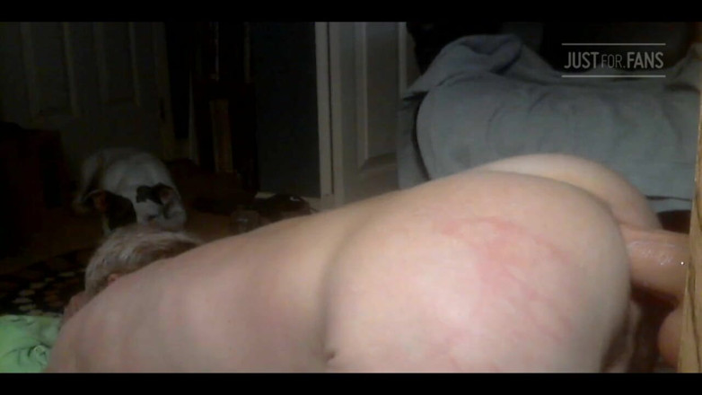 RobertLacrosse: Thrusting Dildo Fucks Me Good
