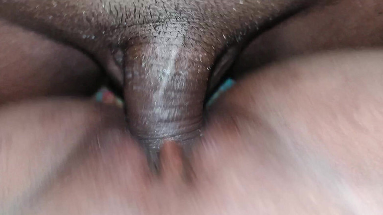 littlesexxxxx: Индийская горничная трахается на видео