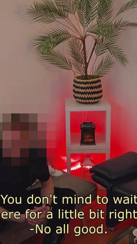 Partea 1 - tip musculos heterosexual și paznic anal pentru prima dată, sărutându-se și muie în timp ce mă uit