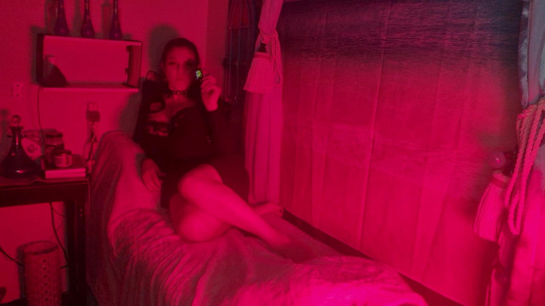 Coralyn Jewels Gems: La Señora Jewel Quiere Saber