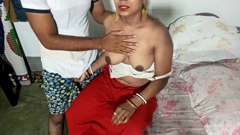 FireeCouple: Lelaki di rumah mengongkek pepek saya dan saya mengalami orgasme...