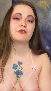 Castigo de bofetadas en la cara para Alison Sparks
