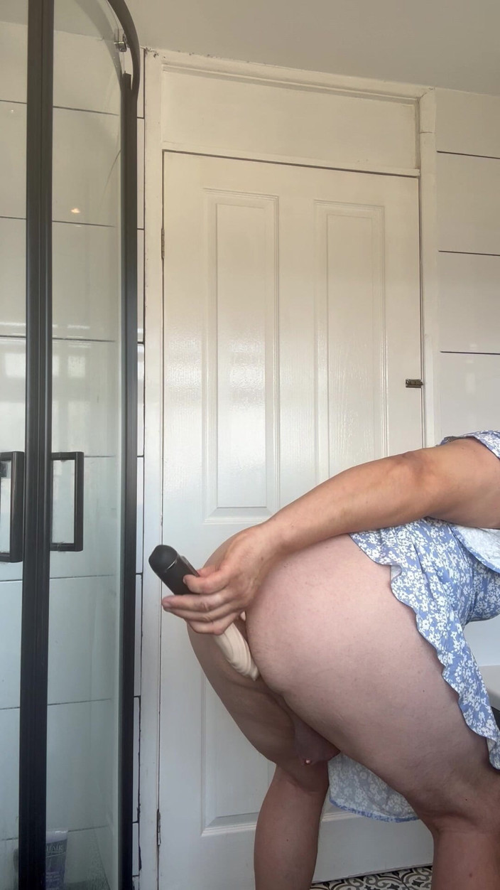 Jeffry: Beau-père excité dans la salle de bain