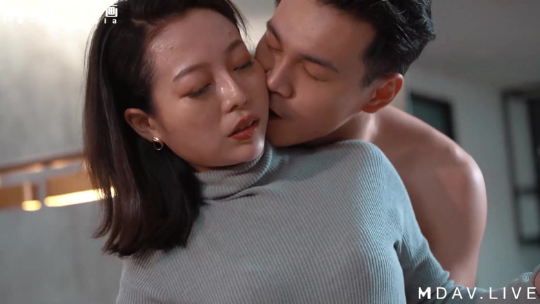 ModelMedia Asia: Serie de empleados /consejera erótica